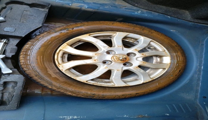 2013 Honda Amaze 1.2L I-VTEC VX, Petrol, Manual, 68,665 km, tyre