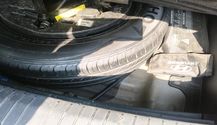 2018 Hyundai Creta SX 1.6 DIESEL, Diesel, Manual, 1,16,362 km, tyre