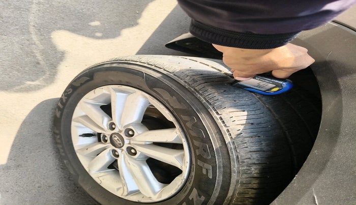 2018 Hyundai Creta SX 1.6 DIESEL, Diesel, Manual, 1,16,362 km, tyre