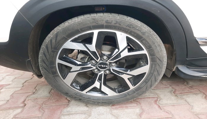 2024 KIA SELTOS  GTX PLUS 1.5 DIESEL AT, Diesel, Automatic, 21,270 km, tyre