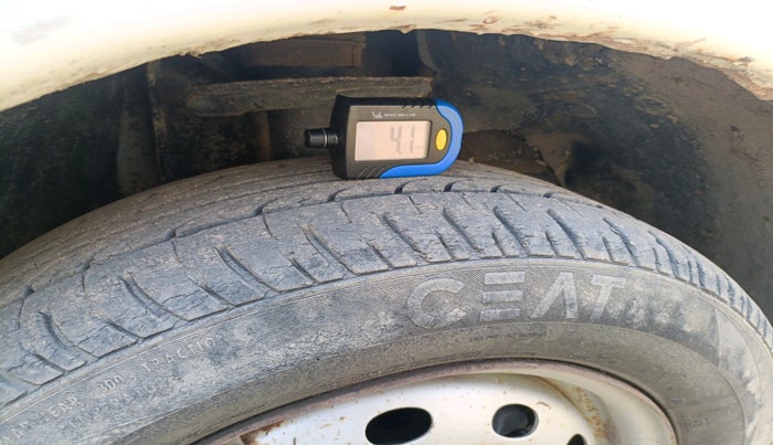 2013 Tata Indigo ECS LX TDI, Diesel, Manual, 74,612 km, tyre