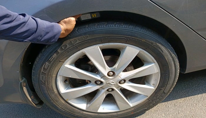 2012 Hyundai Verna FLUIDIC 1.6 VTVT SX, Petrol, Manual, 7,766 km, tyre