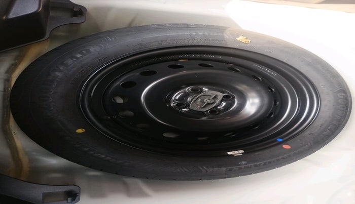 2025 Maruti FRONX SIGMA 1.2 MT, Petrol, Manual, 5,860 km, tyre