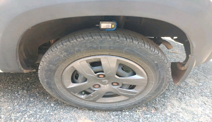 2017 Renault Kwid RXT 1.0 AMT, Petrol, Automatic, 39,184 km, tyre