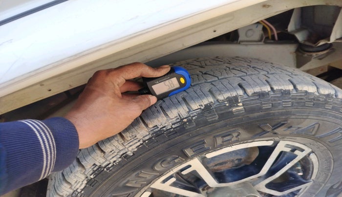 2021 Mahindra Bolero B6 (O), Diesel, Manual, 99,350 km, tyre