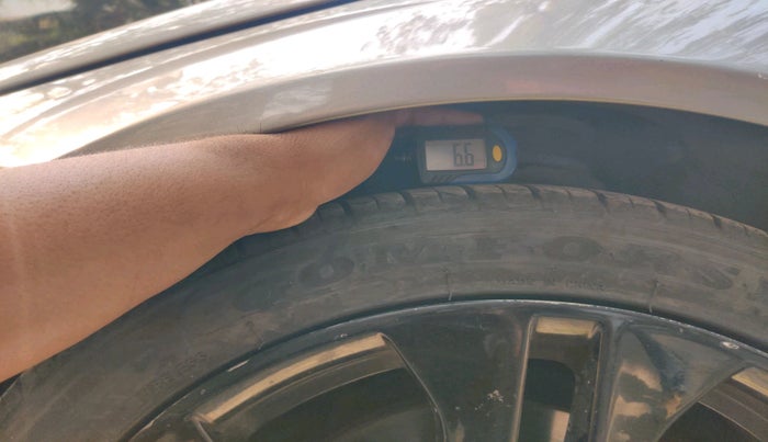 2011 Mercedes Benz C Class C250 CDI AT AVANTGARDE, Diesel, Automatic, 92,268 km, tyre