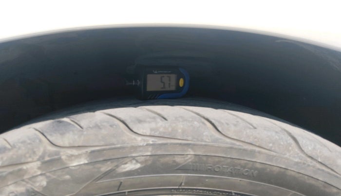 2015 Maruti Swift ZDI, Diesel, Manual, 92,169 km, tyre