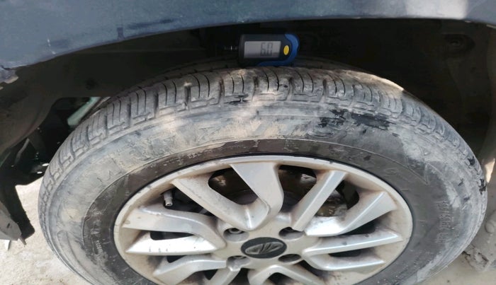 2016 Mahindra Kuv100 K8 6 STR, Petrol, Manual, 66,658 km, tyre