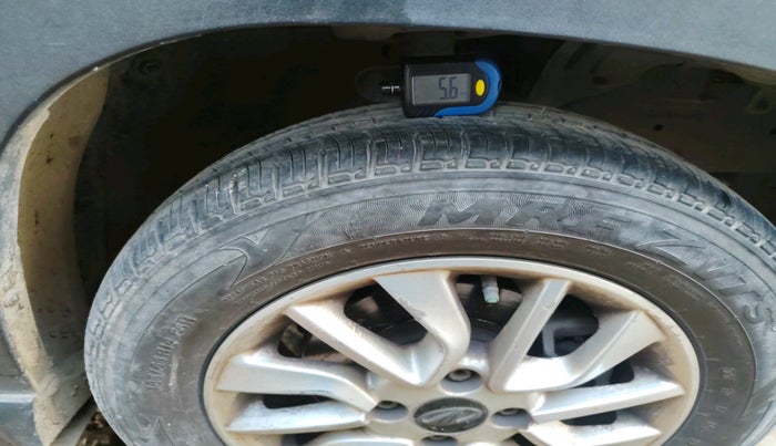 2016 Mahindra Kuv100 K8 6 STR, Petrol, Manual, 66,658 km, tyre