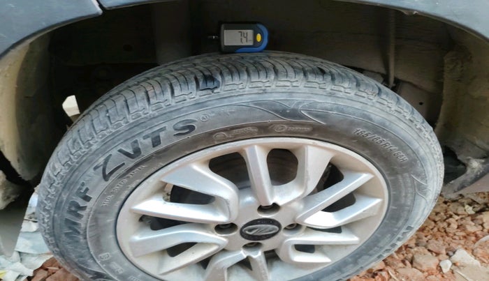 2016 Mahindra Kuv100 K8 6 STR, Petrol, Manual, 66,658 km, tyre