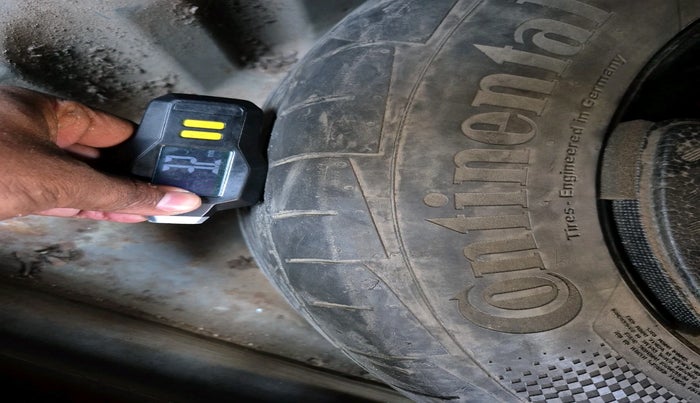 2015 Maruti S Cross ALPHA 1.3, Diesel, Manual, 99,331 km, tyre