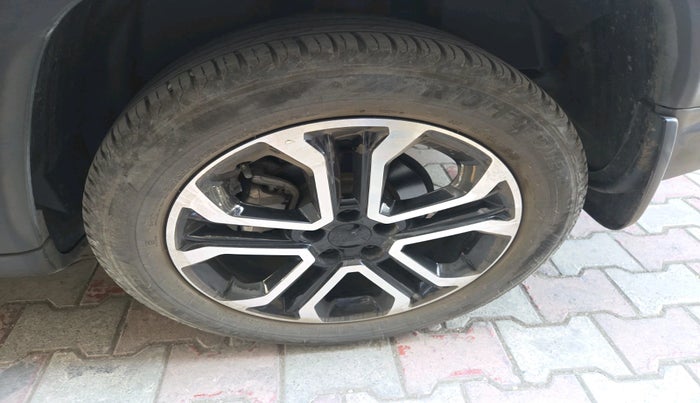 2023 Jeep Compass LIMITED (O) 2.0 DIESEL, Diesel, Manual, 23,234 km, tyre