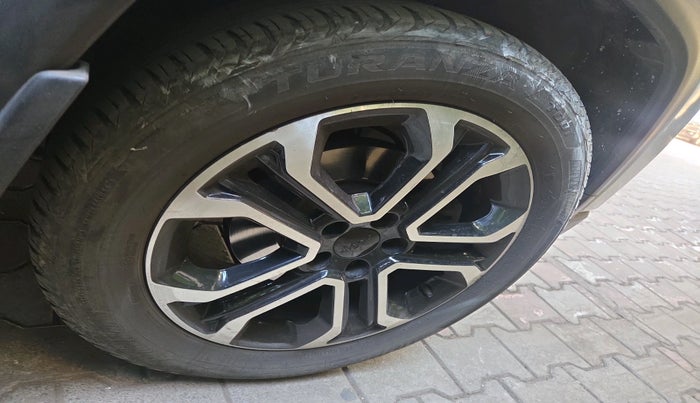 2023 Jeep Compass LIMITED (O) 2.0 DIESEL, Diesel, Manual, 23,234 km, tyre