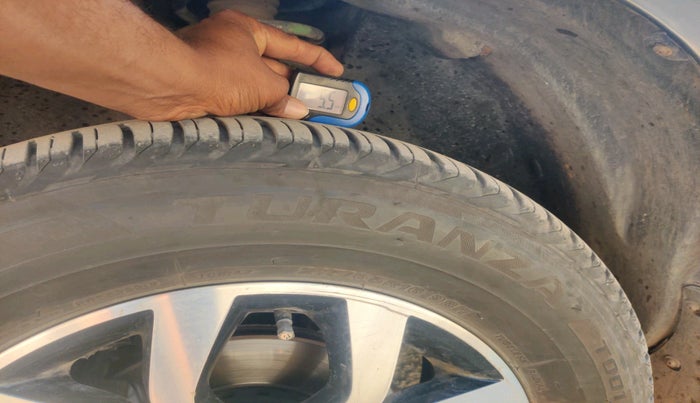 2017 Nissan Terrano XV PREMIUM D, Diesel, Manual, 1,41,651 km, tyre