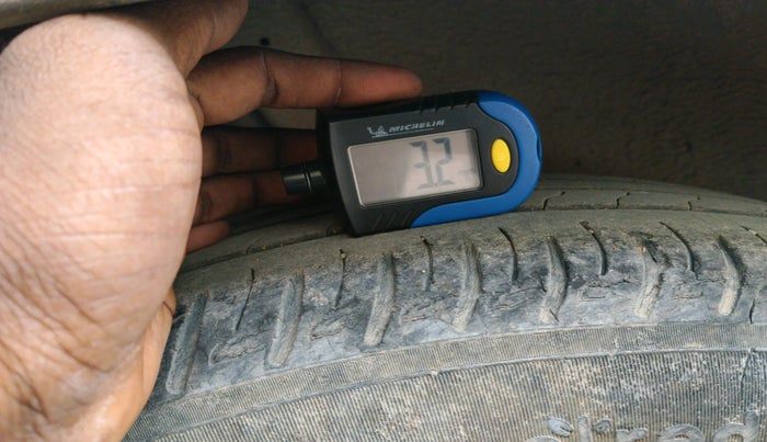 2021 Hyundai VENUE SX 1.0 TURBO, Petrol, Manual, 46,646 km, tyre