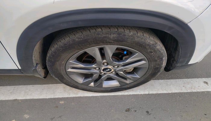 2021 KIA SELTOS HTX 1.5 DIESEL, Diesel, Manual, 1,05,063 km, tyre