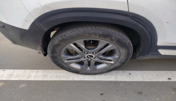 2021 KIA SELTOS HTX 1.5 DIESEL, Diesel, Manual, 1,05,063 km, tyre