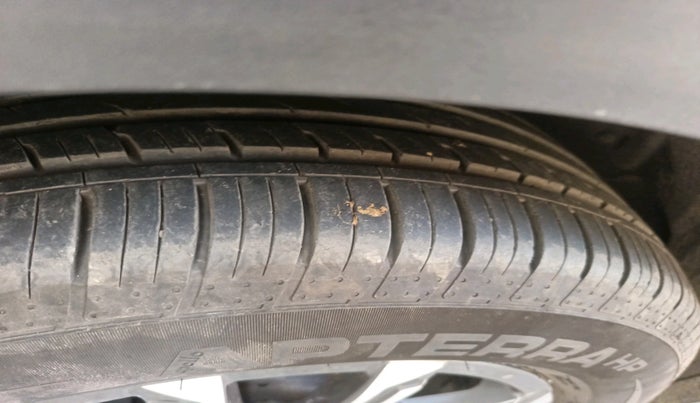 2024 Mahindra XUV700 AX 7 LUXURY D AT 7 STR, Diesel, Automatic, 7,595 km, tyre