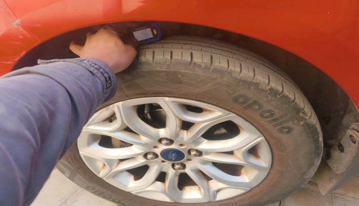 2015 Ford Ecosport TITANIUM 1.0L ECOBOOST, Petrol, Manual, 81,320 km, tyre