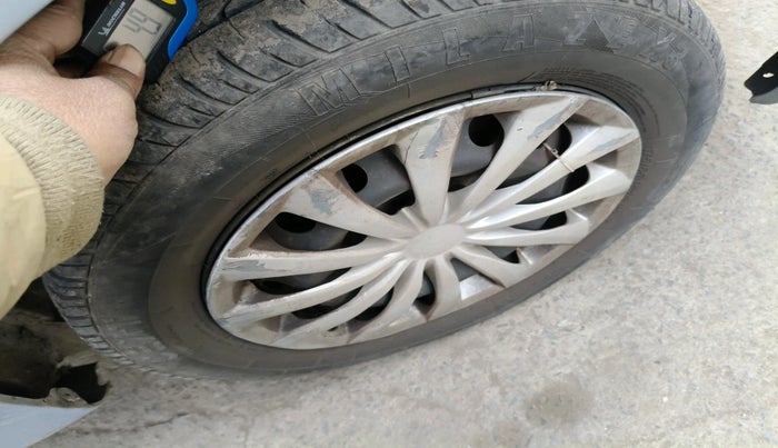 2011 Toyota Etios G, Petrol, Manual, 1,33,350 km, tyre