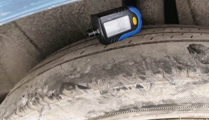 2019 Maruti Ertiga VXI SHVS, Petrol, Manual, 41,781 km, tyre