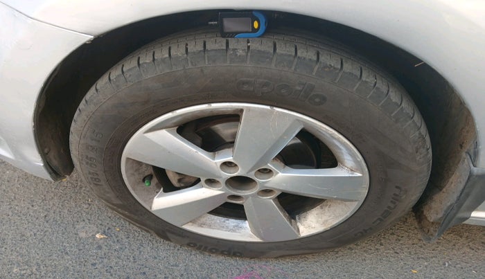 2016 Skoda Rapid AMBITION 1.5 TDI AT, Diesel, Automatic, 1,12,344 km, tyre