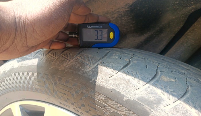 2022 Toyota URBAN CRUISER HYRYDER V HYBRID, Hybrid, Automatic, 74,844 km, tyre