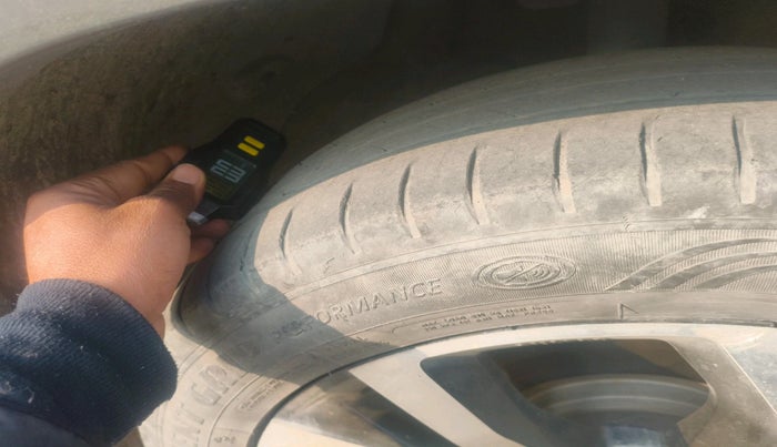 2023 MG HECTOR PLUS SAVVY PRO 1.5 TURBO CVT 7 STR, Petrol, Automatic, 19,504 km, tyre