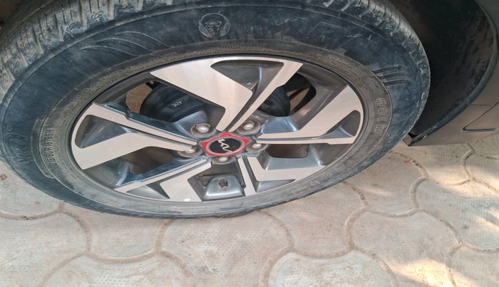 2021 KIA SONET GTX PLUS 1.0 DCT, Petrol, Automatic, 42,911 km, tyre