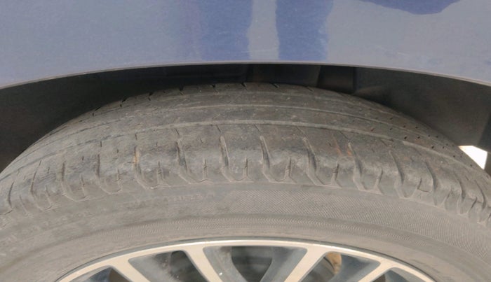 2018 Maruti Dzire ZXI PLUS, Petrol, Manual, 69,823 km, tyre