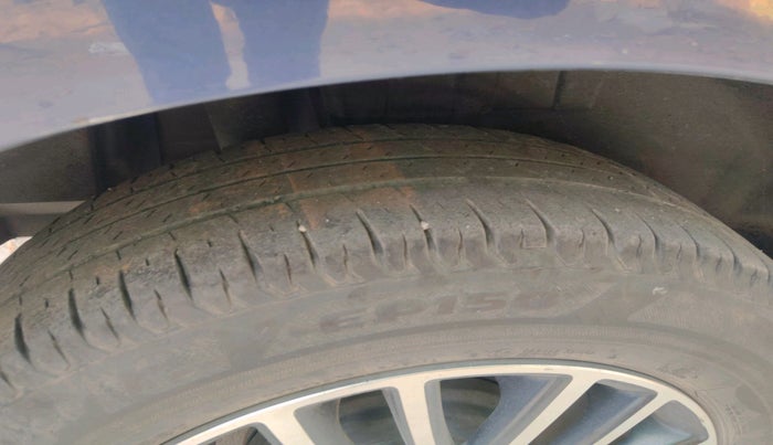 2018 Maruti Dzire ZXI PLUS, Petrol, Manual, 69,823 km, tyre