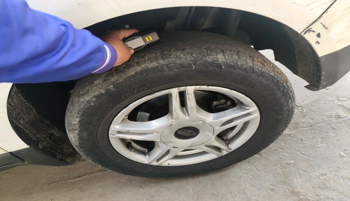 2019 Mahindra MARAZZO M6 7 STR, Diesel, Manual, 1,21,332 km, tyre