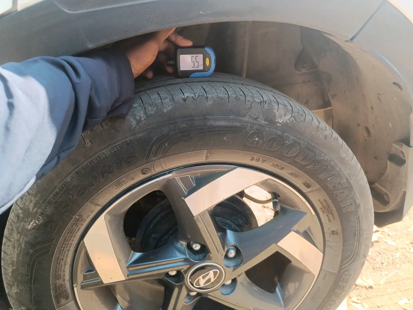 2020 Hyundai VENUE SX 1.5 CRDI, Diesel, Manual, 82,822 km, tyre