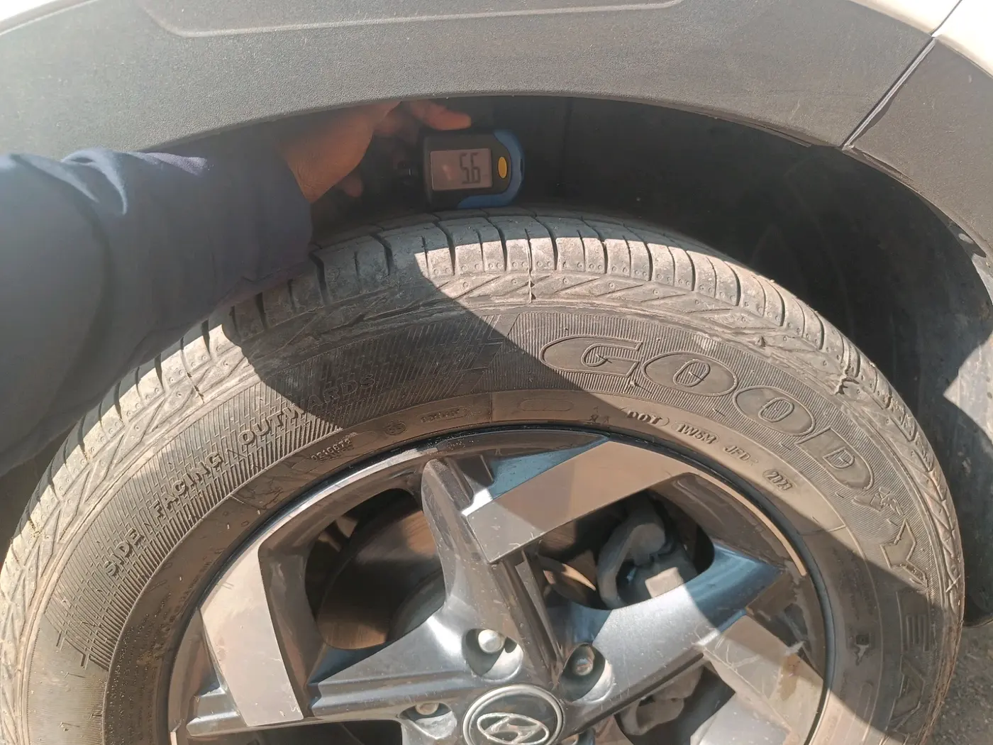 2020 Hyundai VENUE SX 1.5 CRDI, Diesel, Manual, 82,822 km, tyre