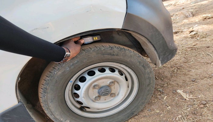 2016 Maruti Alto 800 STD, Petrol, Manual, 78,969 km, tyre