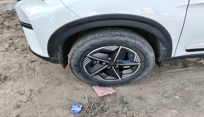 2023 Tata NEXON CREATIVE PLUS S 1.2 REVOTRON 6 MT, Petrol, Manual, 32,973 km, tyre