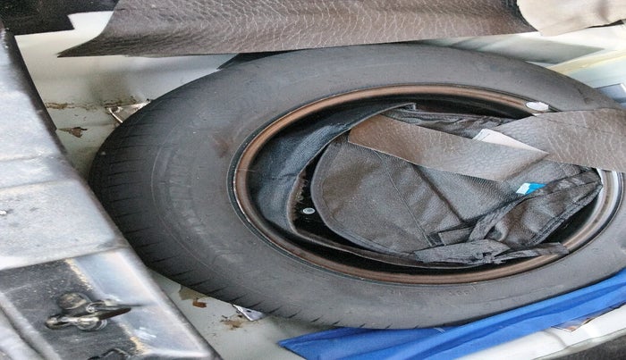 2023 Tata NEXON CREATIVE PLUS S 1.2 REVOTRON 6 MT, Petrol, Manual, 32,973 km, tyre