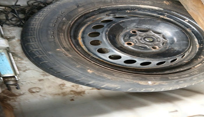 2017 Hyundai Grand i10 MAGNA U2 1.2 CRDI, Diesel, Manual, 1,09,567 km, tyre