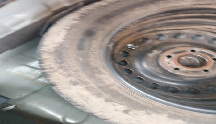 2023 Tata NEXON SMART+ SUNROOF 1.2 PETROL, Petrol, Manual, 3,039 km, tyre