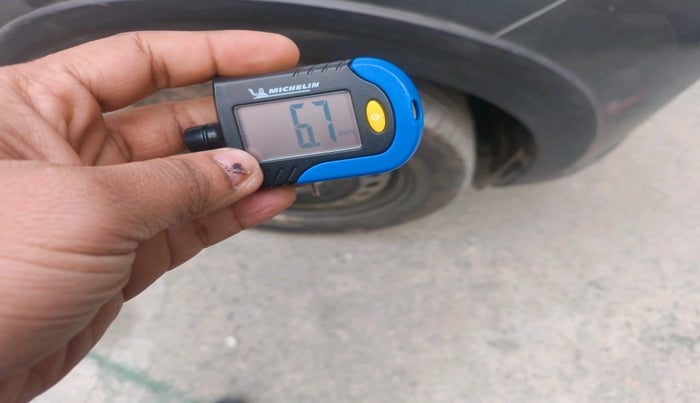 2023 Tata NEXON SMART+ SUNROOF 1.2 PETROL, Petrol, Manual, 3,039 km, tyre