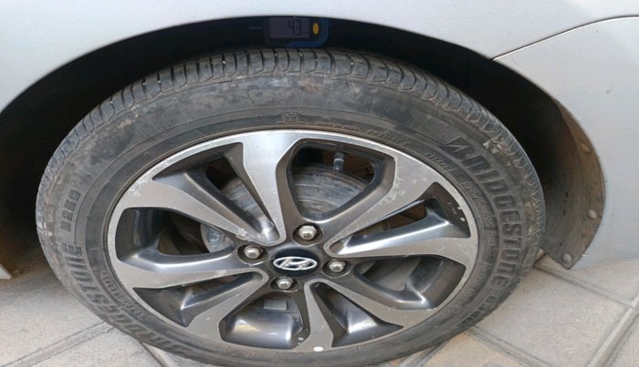 2014 Hyundai Xcent SX 1.2 (O), Petrol, Manual, 84,155 km, tyre