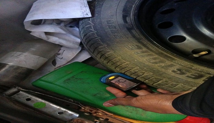 2014 Hyundai Xcent SX 1.2 (O), Petrol, Manual, 84,155 km, tyre