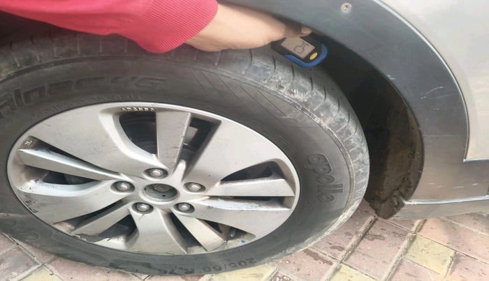 2015 Maruti S Cross ZETA 1.3, Diesel, Manual, 1,05,456 km, tyre