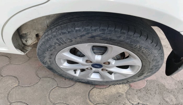 2012 Ford Figo TITANIUM 1.4 DIESEL, Diesel, Manual, 1,19,269 km, tyre