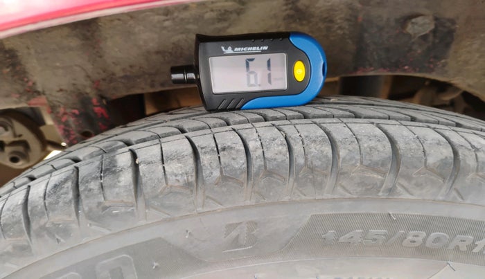 2015 Maruti Alto 800 LXI, Petrol, Manual, 56,174 km, tyre