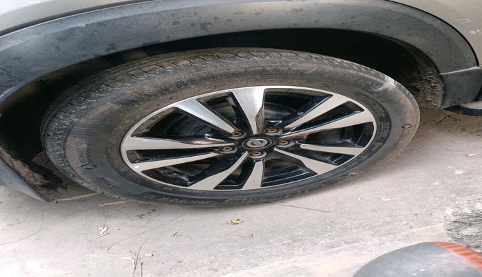 2019 Nissan Kicks XV PREMIUM O DUAL TONE DIESEL, Diesel, Manual, 37,189 km, tyre