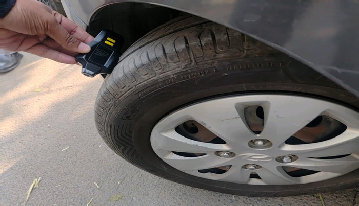 2012 Hyundai i10 MAGNA 1.2, Petrol, Manual, 98,693 km, tyre