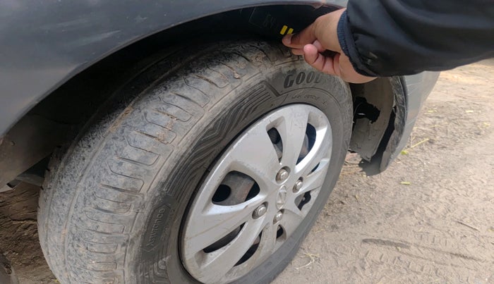 2012 Hyundai i10 MAGNA 1.2, Petrol, Manual, 98,693 km, tyre