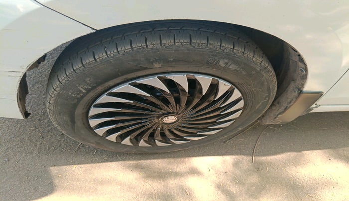 2017 Maruti Celerio VXI CNG, Petrol, Manual, 87,505 km, tyre