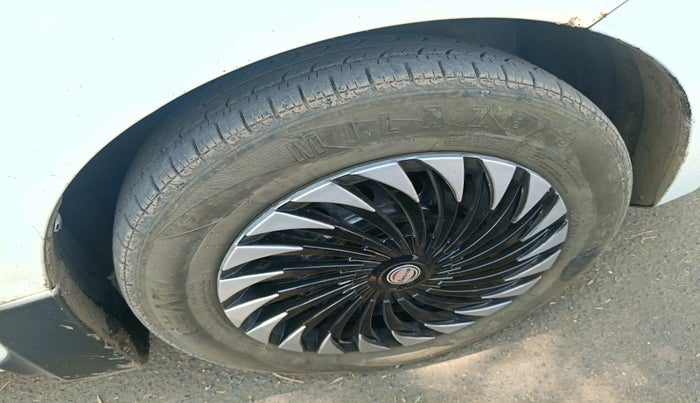 2017 Maruti Celerio VXI CNG, Petrol, Manual, 87,505 km, tyre